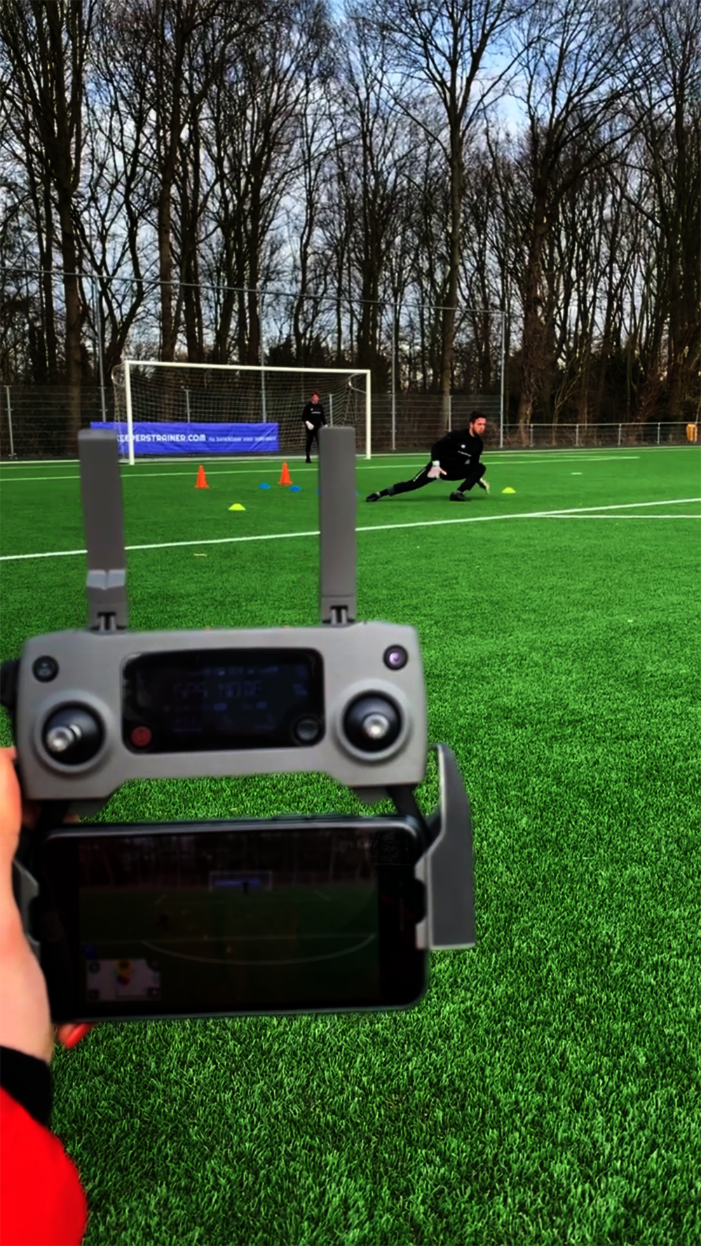 Alle Keeperstraining oefeningen voorzien van een video Complete trainingen voorzien van een video gemaakt met een Drone