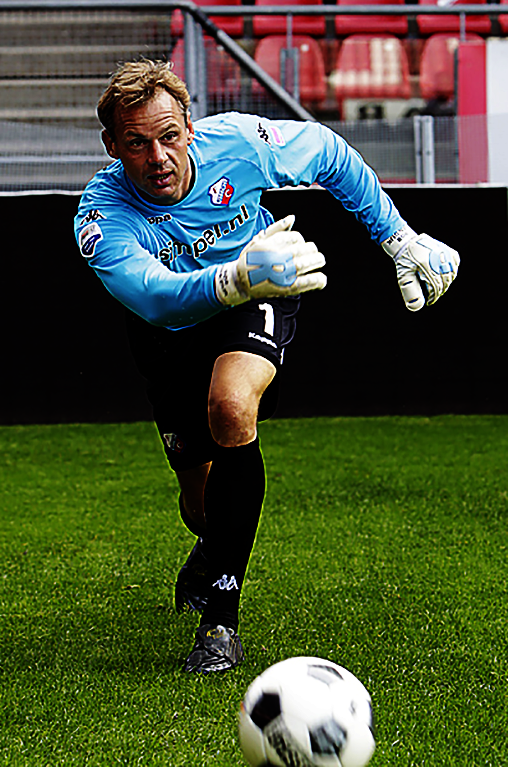 Goalkeeper exercise kids rolling the ball Example goalkeeper exercise rolling the ball