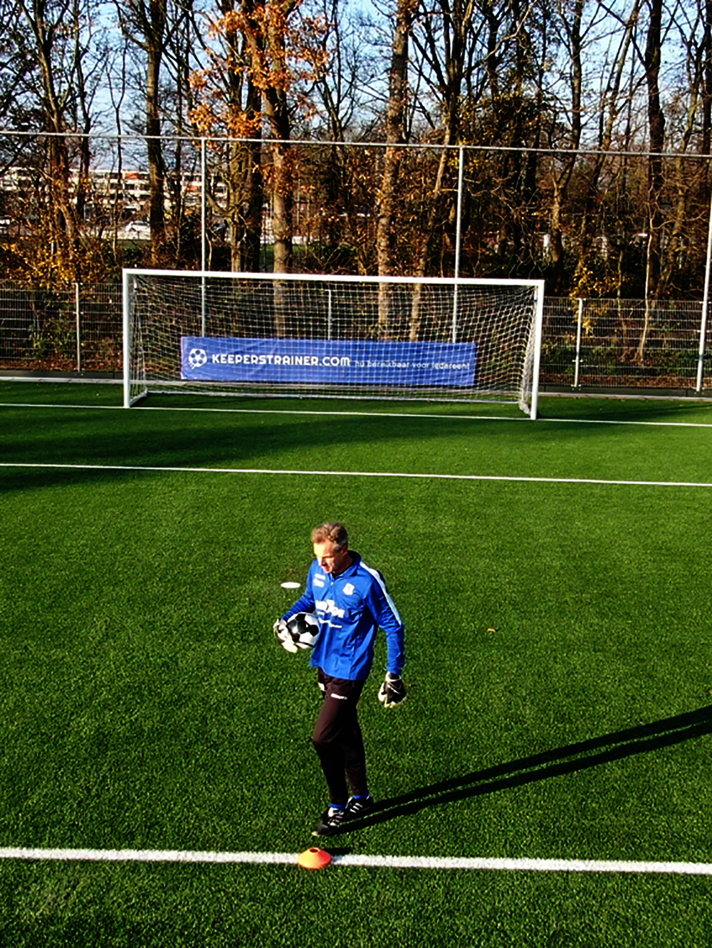 Keeperstraining individueel of met het team Voor een keeper is training samen met de keeperstrainer belangrijk